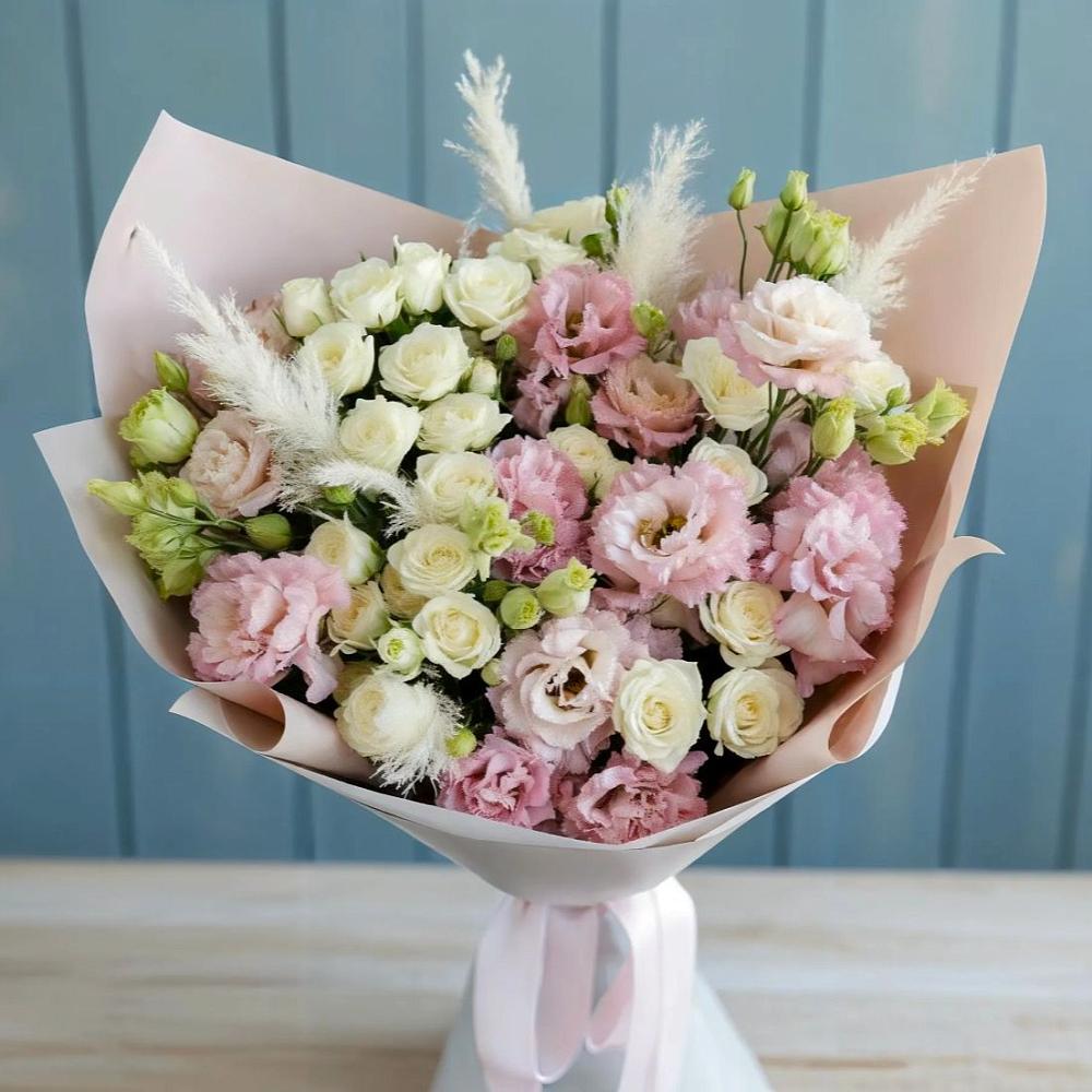 Букет цветов из: Альстромерии и Розы в Бородинской