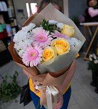 Букет цветов из:  Герберы, Розы и Хризантемы в Бородинской