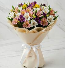 Букет цветов из:  Альстромерии в Бородинской