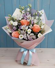 Букет цветов из:  Лизиантусы, Розы, Альстромерии и Гипсофила в Бородинской