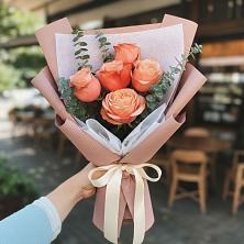 Букет цветов из:  Розы в Бородинской