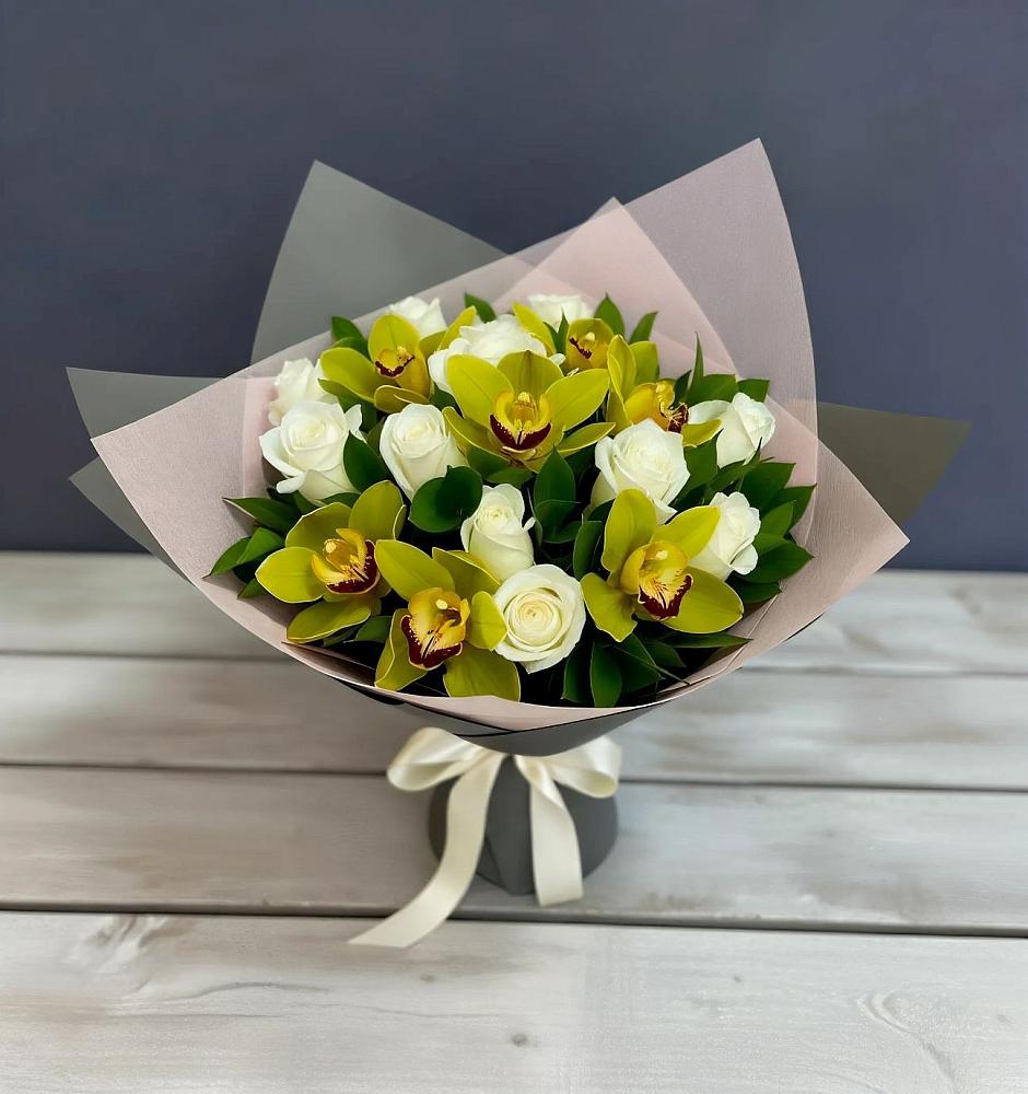 Букет цветов из: Орхидеи и Розы в Бородинской