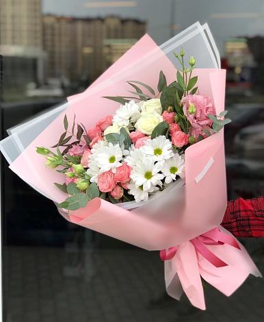 Букет цветов из: Розы, Лизиантусы и Хризантемы в Бородинской